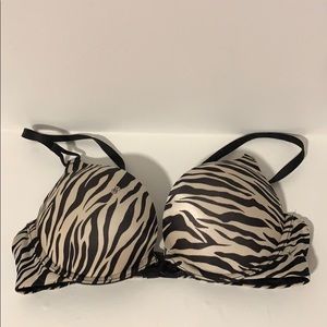 Victoria’s Secret bombshell bra